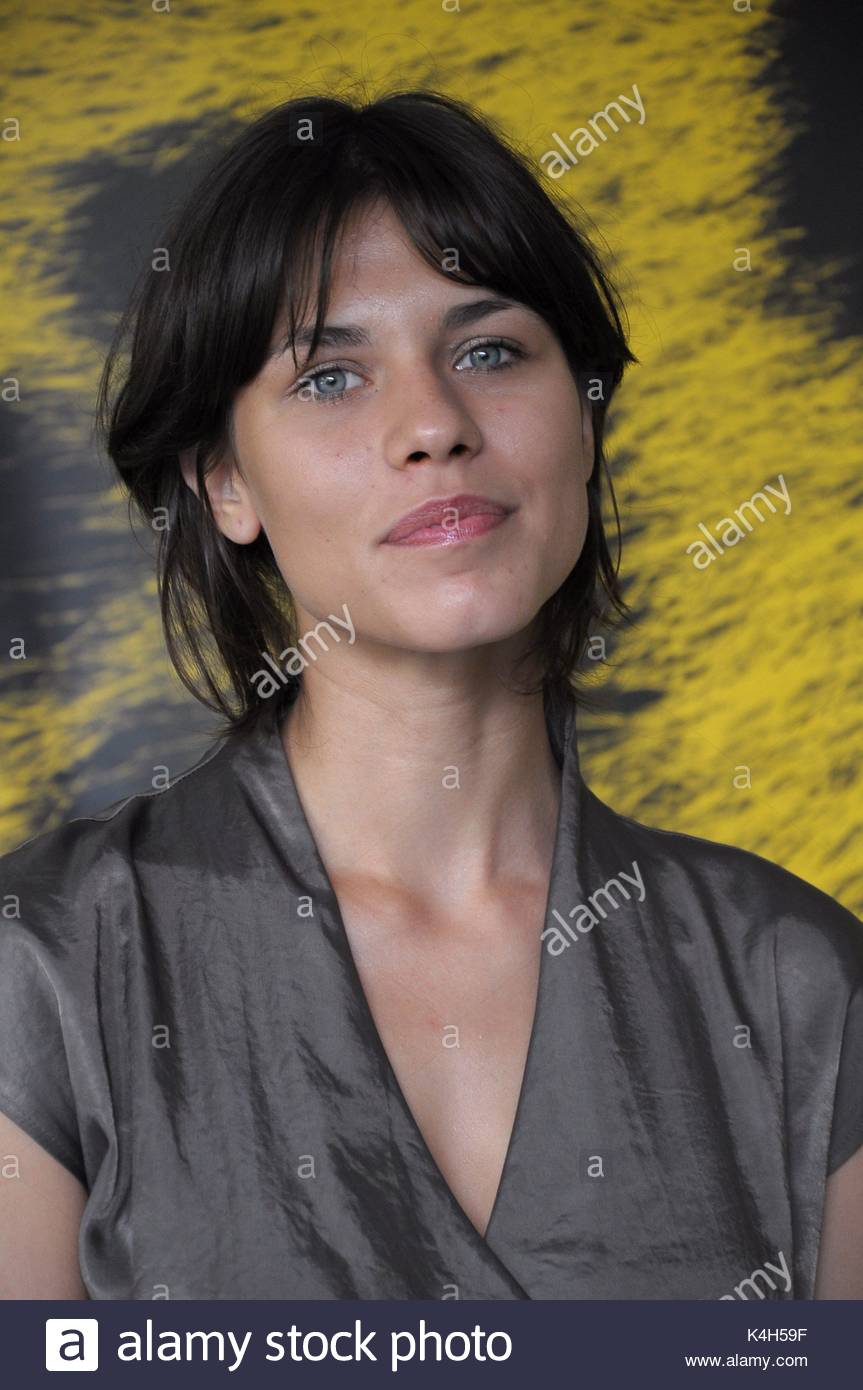 Ana Ularu downlod pic 73