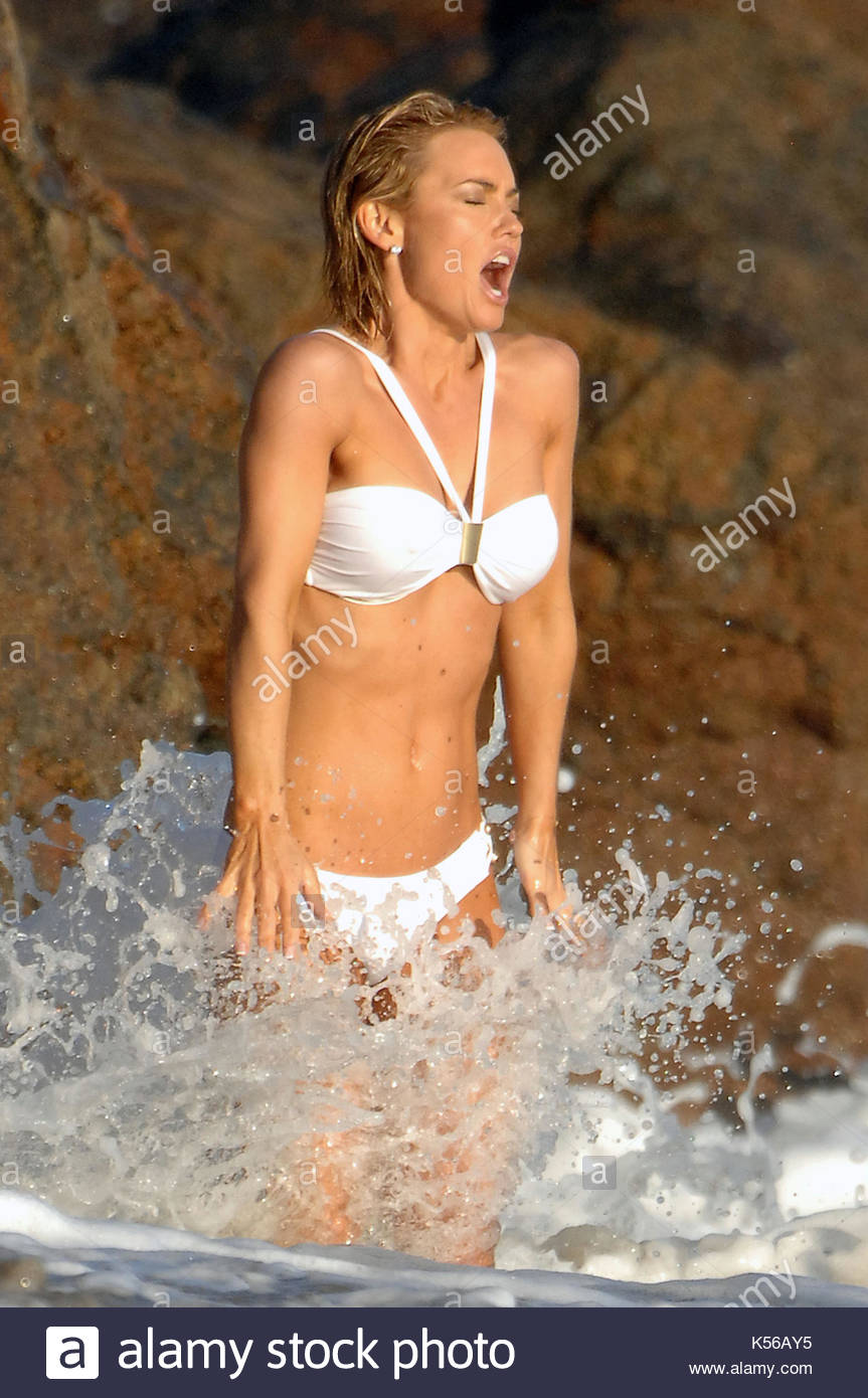 Kelly carlson bikini congratulate, what Opposite. Kelly carlson bikini assured