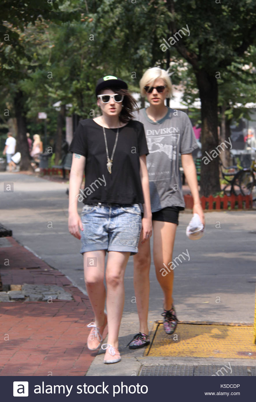 Deyn agyness look of the day recommendations to wear for spring in 2019 Deyn agyness look of the day forecasting to wear for spring in 2019