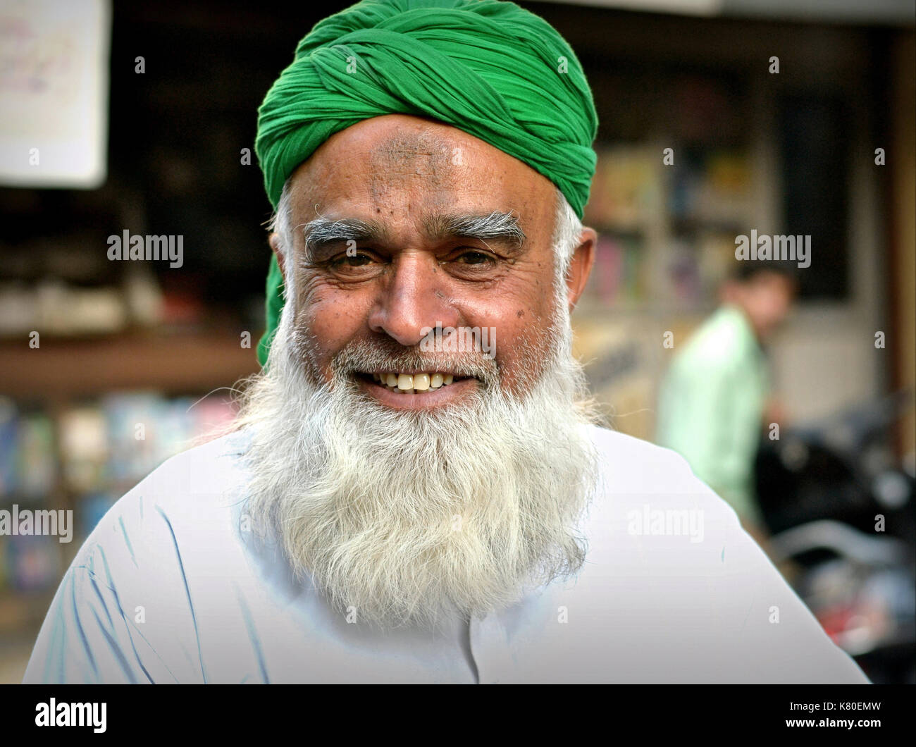 Green Turban Stock Photos & Green Turban Stock Images - Alamy
