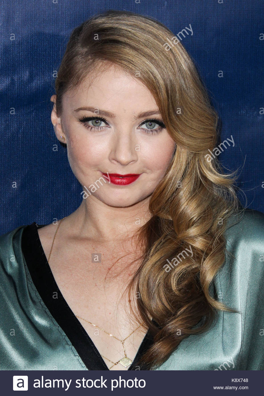 braless Celebrites Elisabeth Harnois naked photo 2017 Fappening Celebrites Elisabeth Harnois naked photo 2017