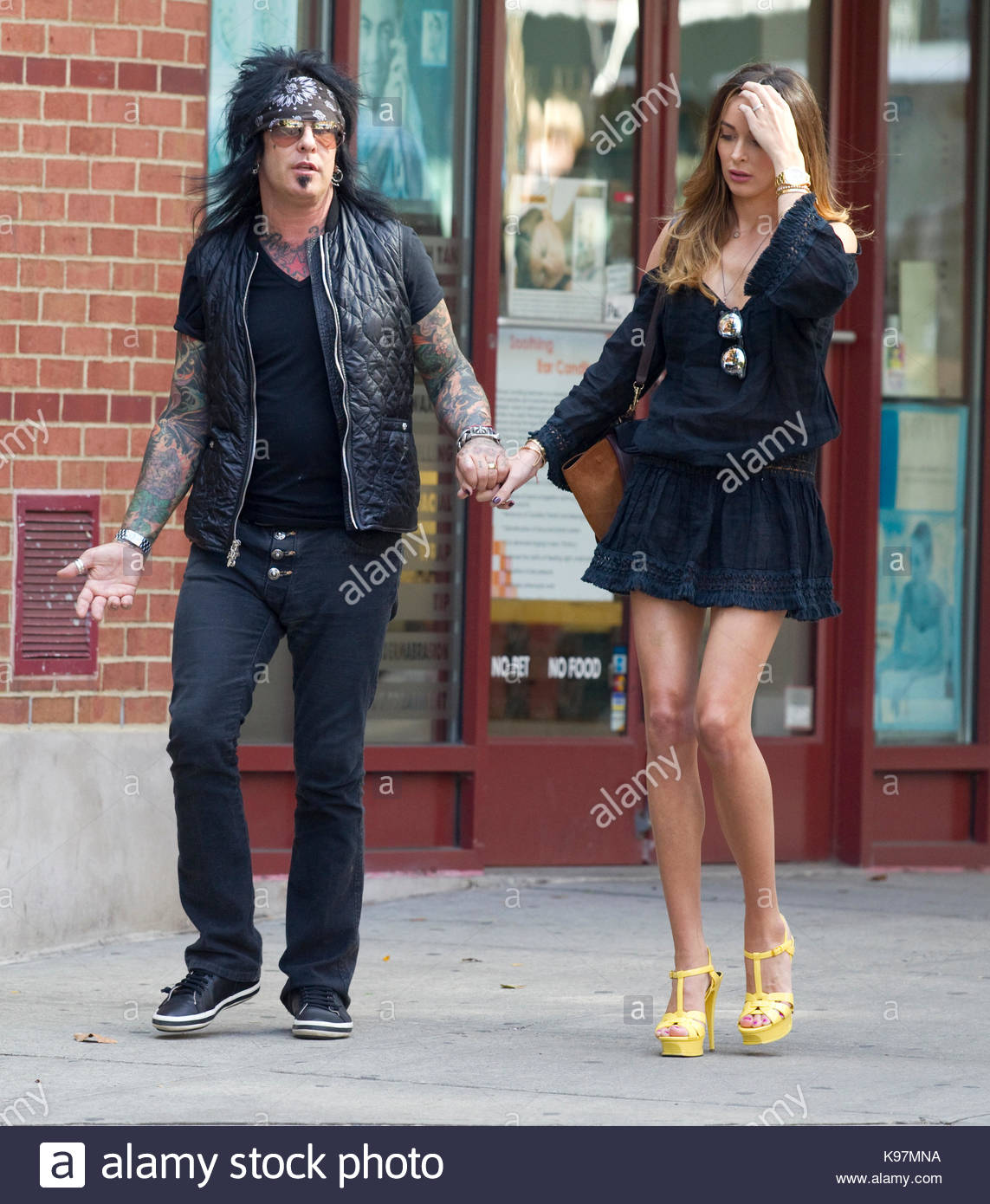 Courtney Sixx Courtney Sixx