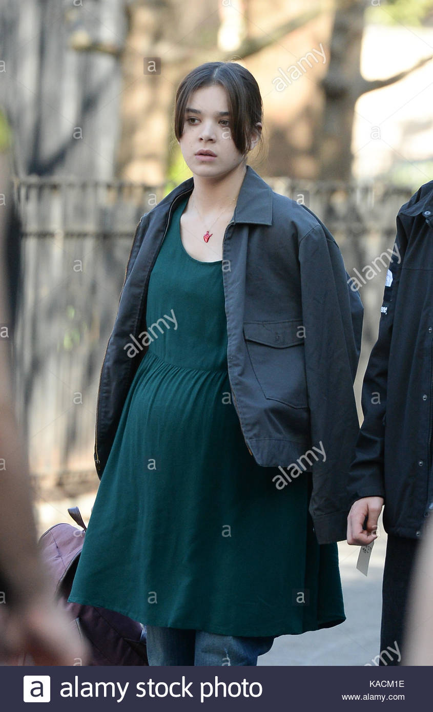 Fake pics haile steinfeld are absolutely Excellent Fake pics haile steinfeld join told