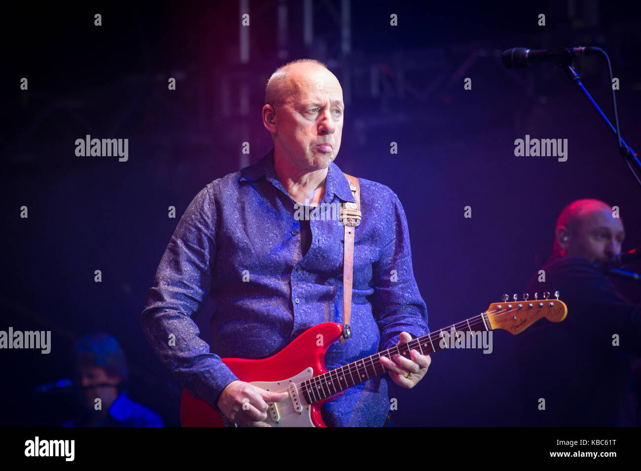 Mark Knopfler Guitarist Dire Straits Stock Photos & Mark Knopfler