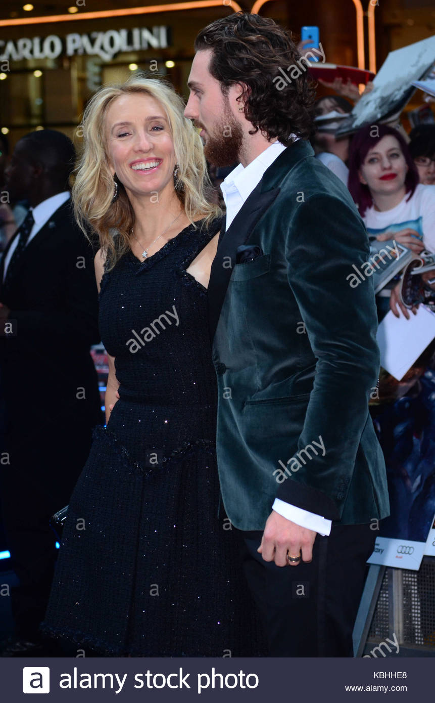 Robert Downey Jr Chris Hemsworth Mark Ruffalo Jeremy Renner Elizabeth Olsen Evans And Other Celebrities Attend The Avengers Age Of Robert Downey Jr Chris Hemsworth Mark Ruffalo Jeremy Renner Elizabeth Olsen Evans And Other Celebrities Attend The Avengers Age Of