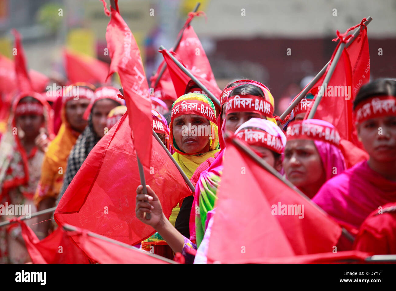 garment workers of bangladesh Working conditions are poor and violations of human rights are a daily occurrence for garment workers in bangladesh. garment workers of bangladesh Working conditions are poor and violations of human rights are a daily occurrence for garment workers in bangladesh.
