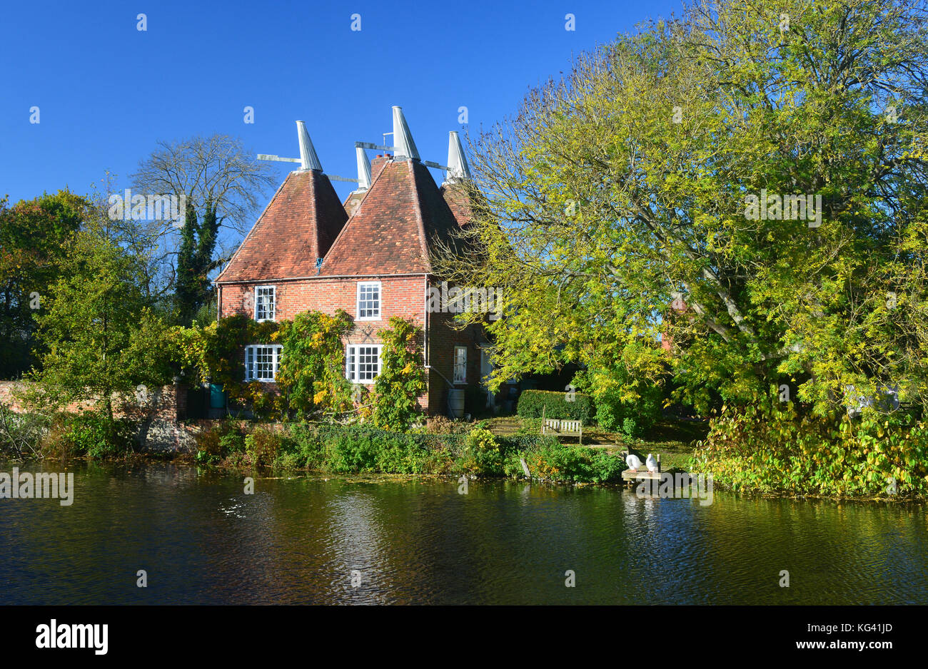 Oast House Kent Stock Photos & Oast House Kent Stock Images Alamy