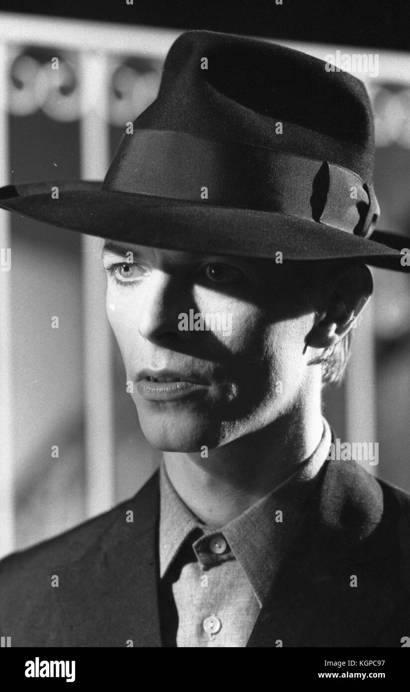 The Man Who Fell To Earth 1976 David Bowie Stock Photo