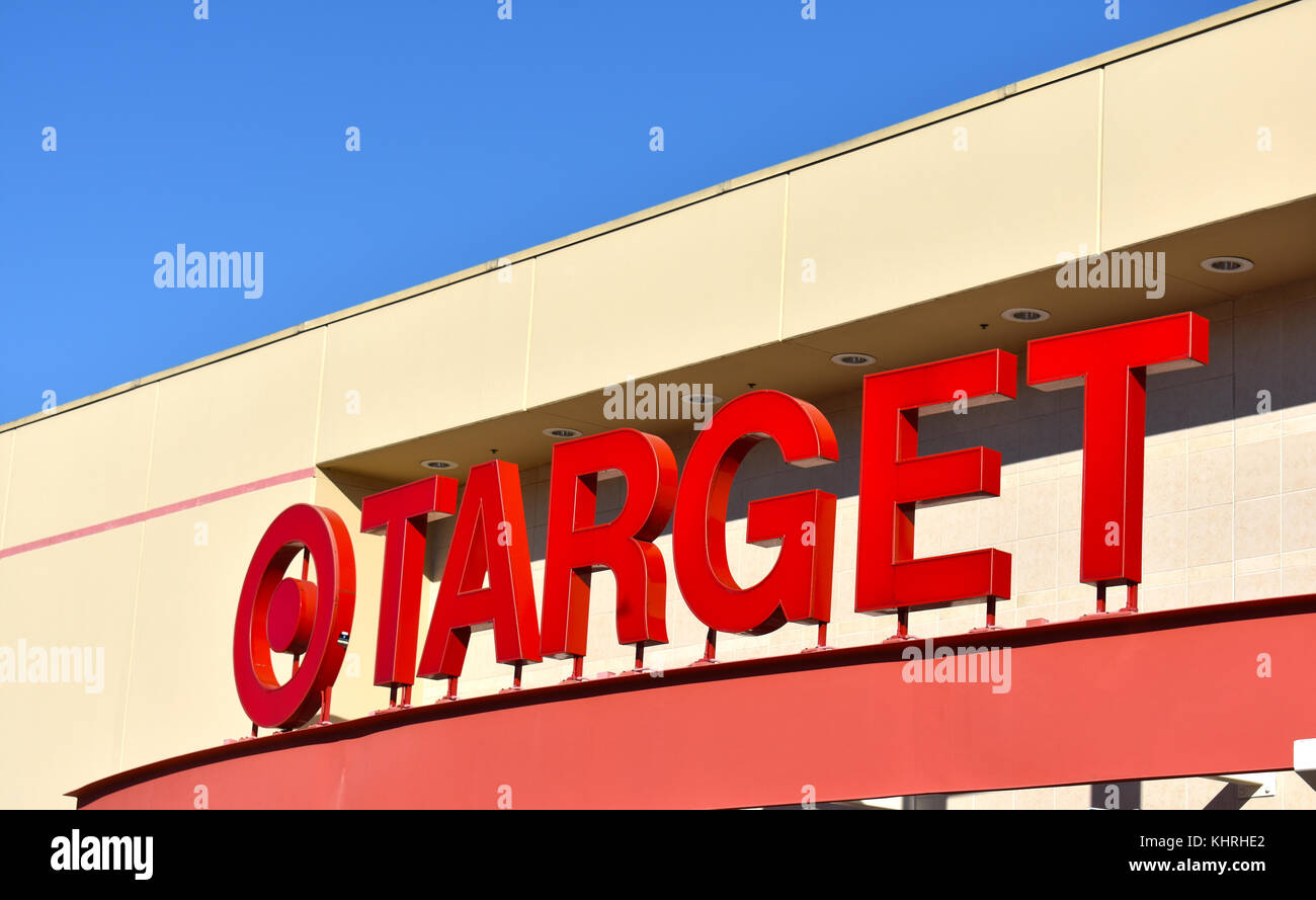 Target Discount Store Stock Photos & Target Discount Store Stock Images