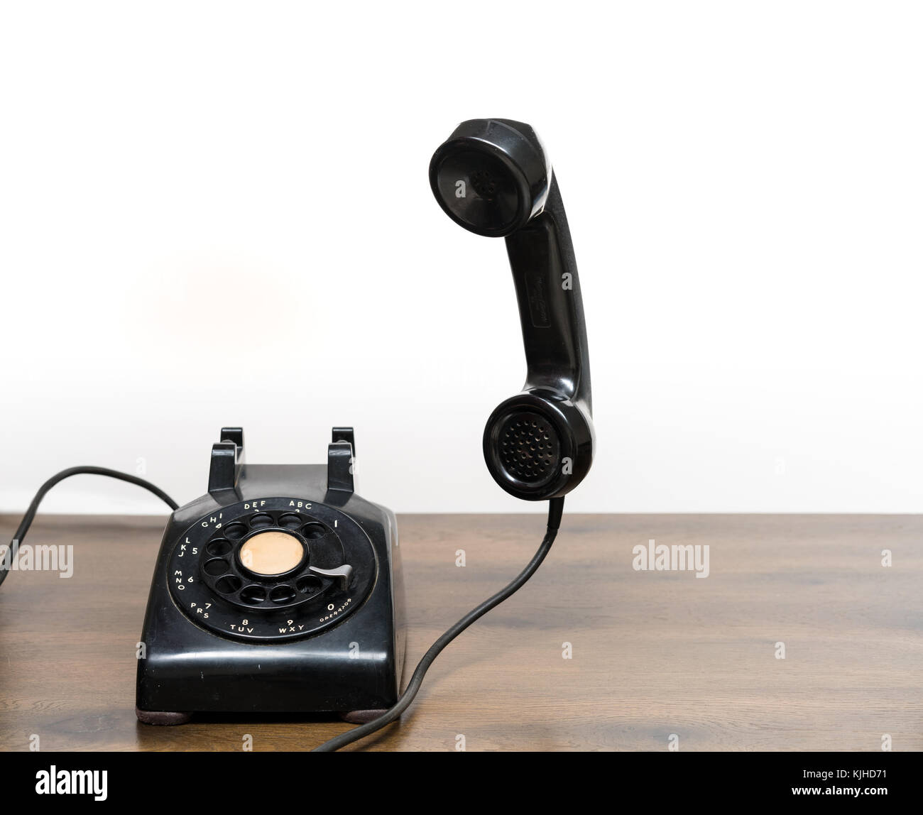 hook up rotary phone I have an old rotary phone and black if i am able to connect the red you'd pick up the phone and your nieghbor would be talking about the. hook up rotary phone I have an old rotary phone and black if i am able to connect the red you'd pick up the phone and your nieghbor would be talking about the.