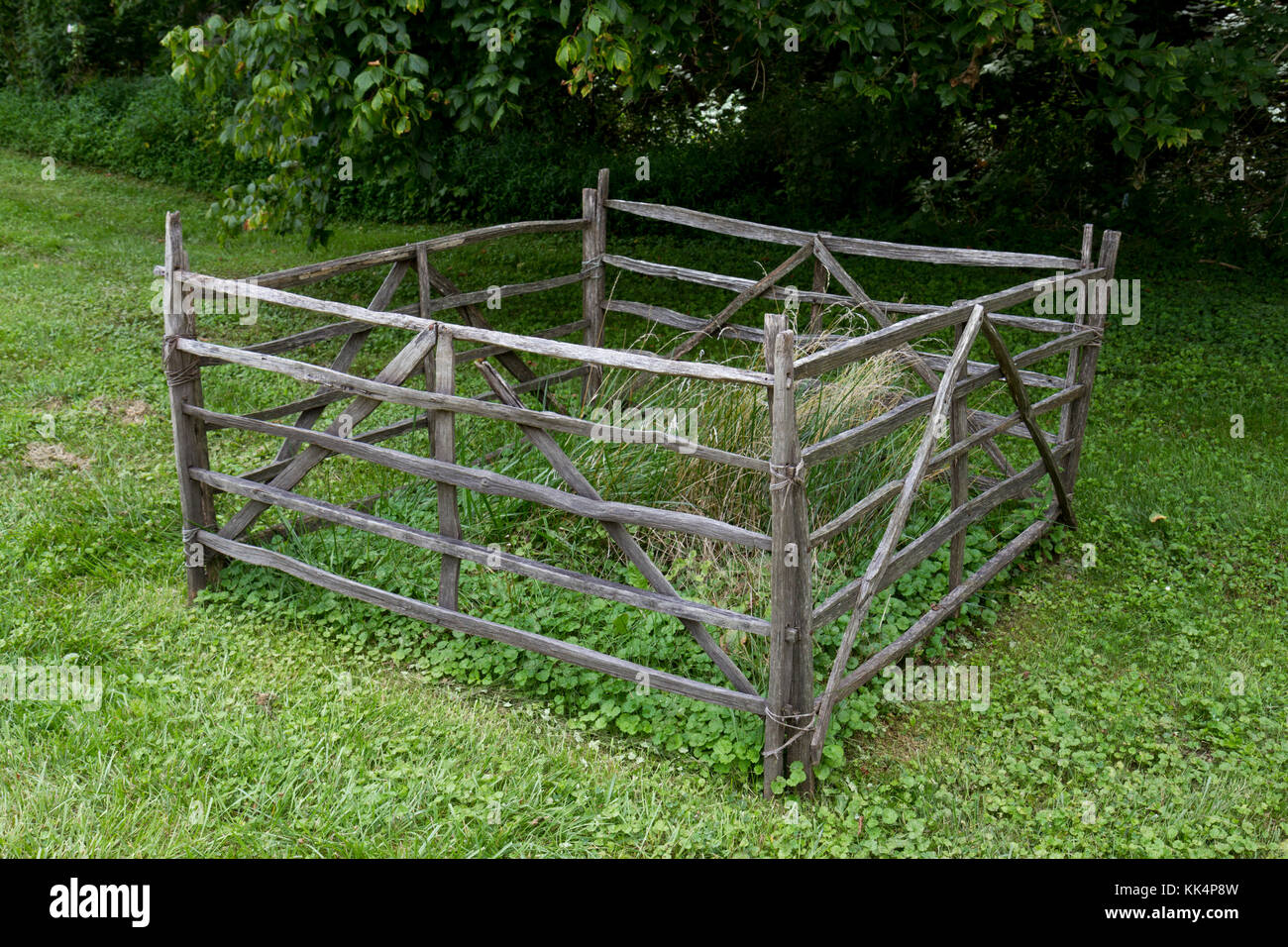 Hurdle Fencing Stock Photos & Hurdle Fencing Stock Images Alamy