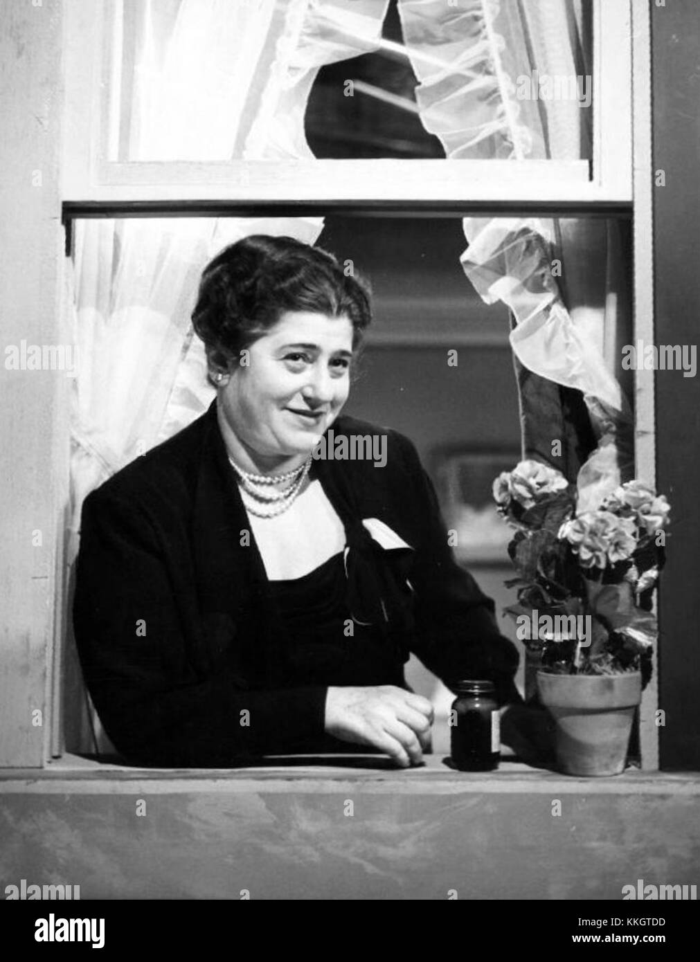 Gertrude Sterroll recommendations Lionel Jeffries (1926?010) forecasting