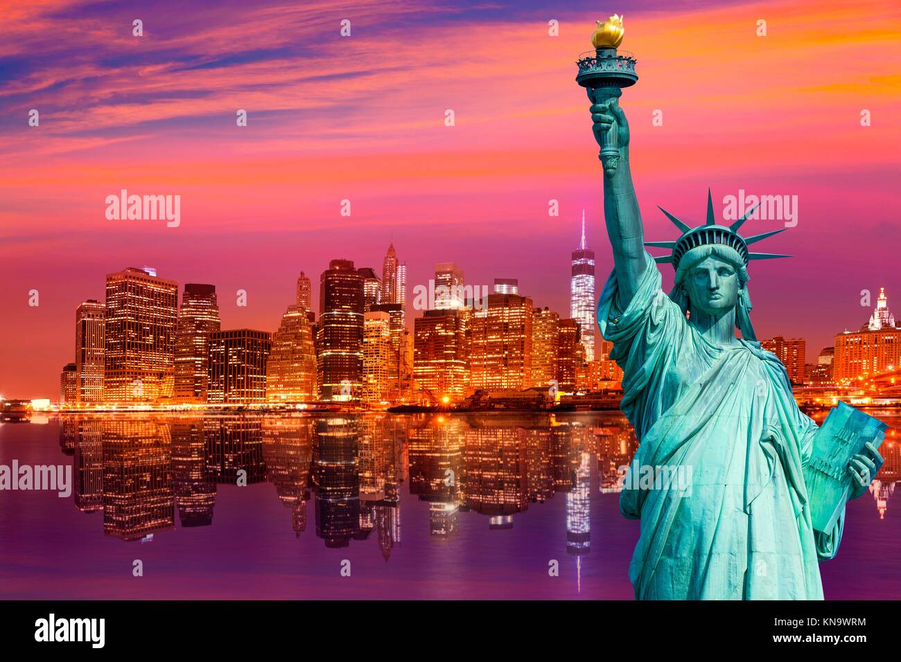 Liberty Statue and New York skyline American Symbols USA ...