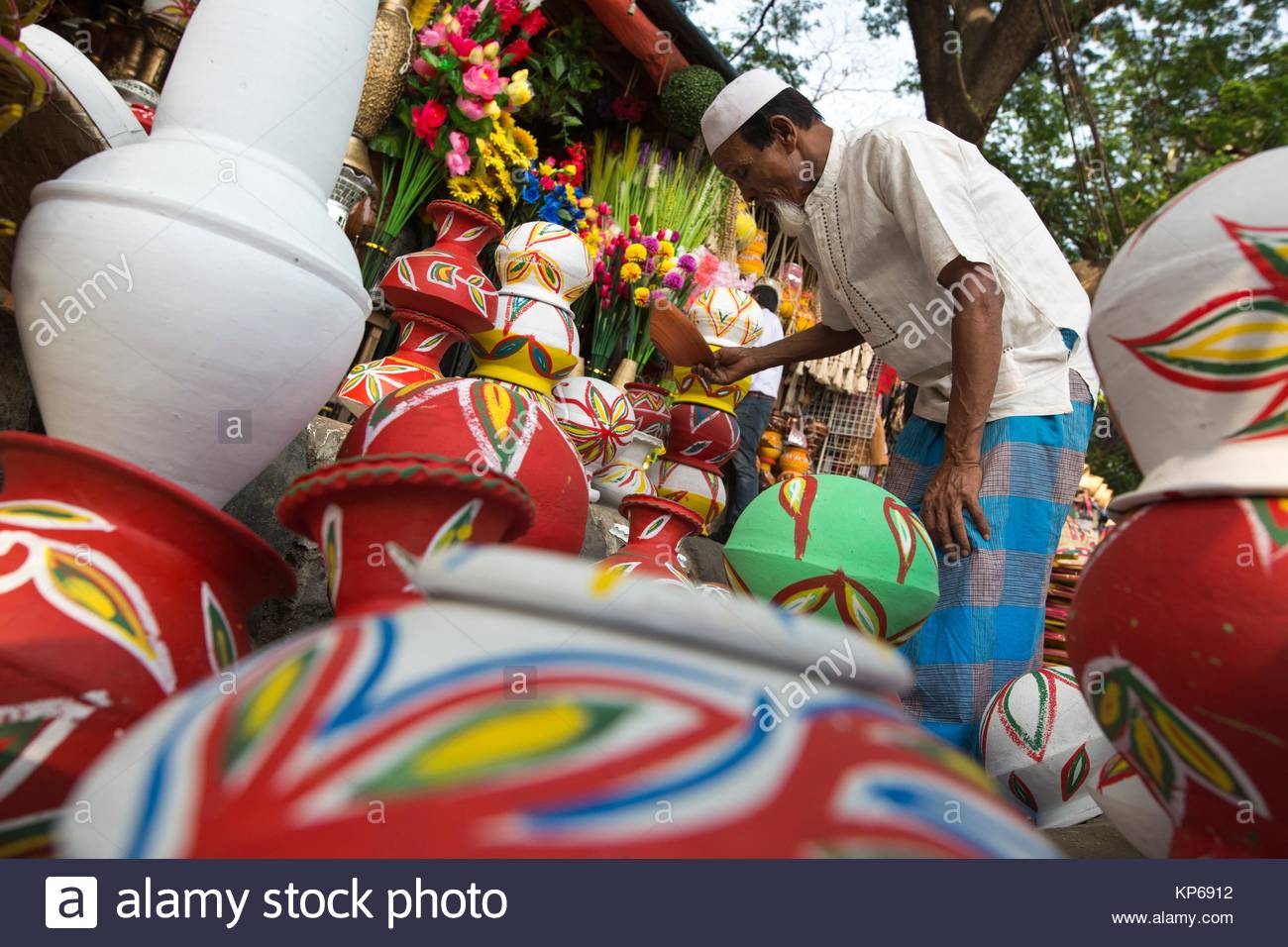 Traditional Indian Pottery Stock Photos & Traditional Indian Pottery Stock Images Alamy