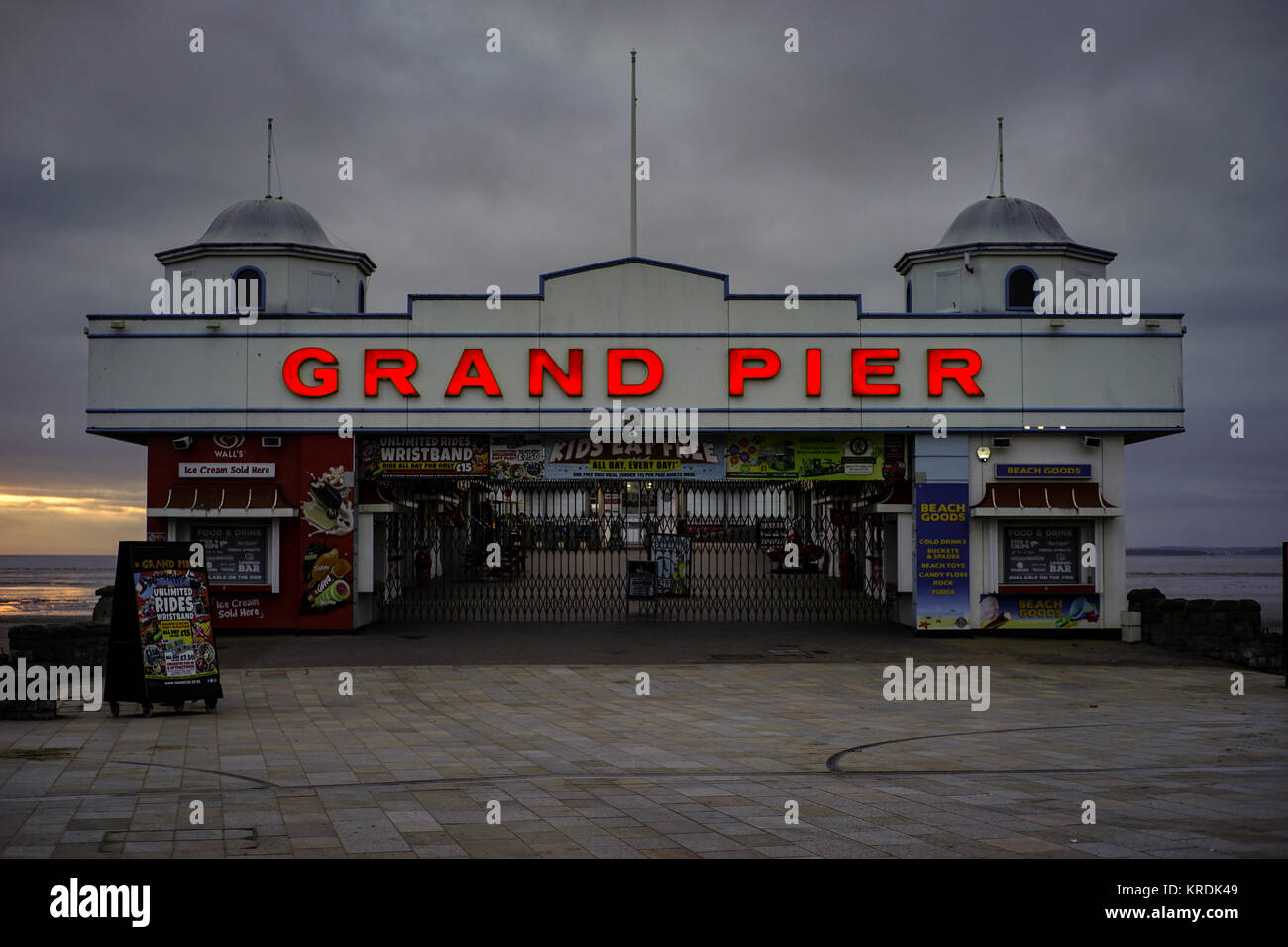 The Grand Pier At Weston Super Mare At Dusk Stock Photo Alamy