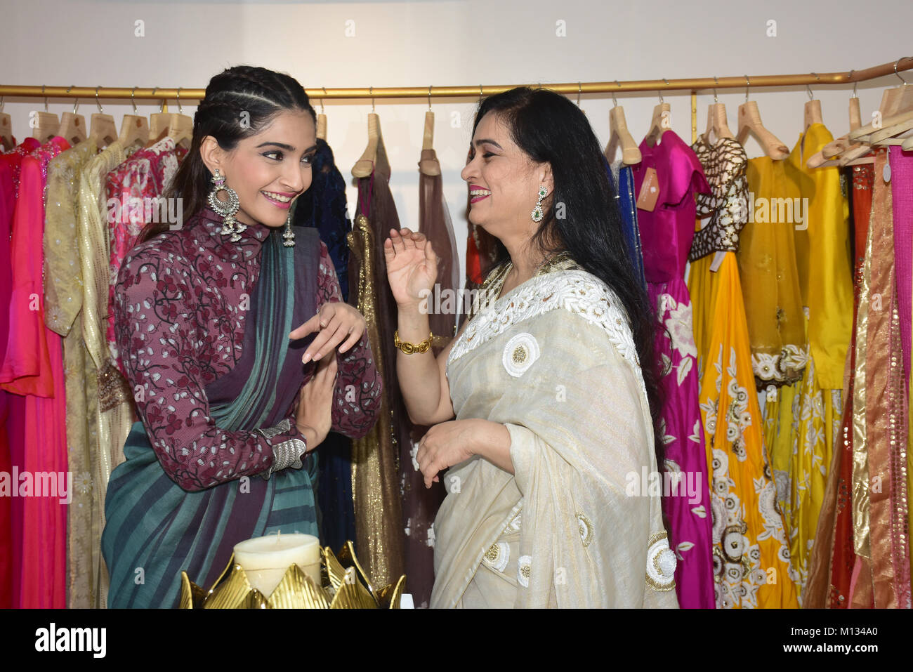 Watch Padmini Kolhapure video Watch Padmini Kolhapure video