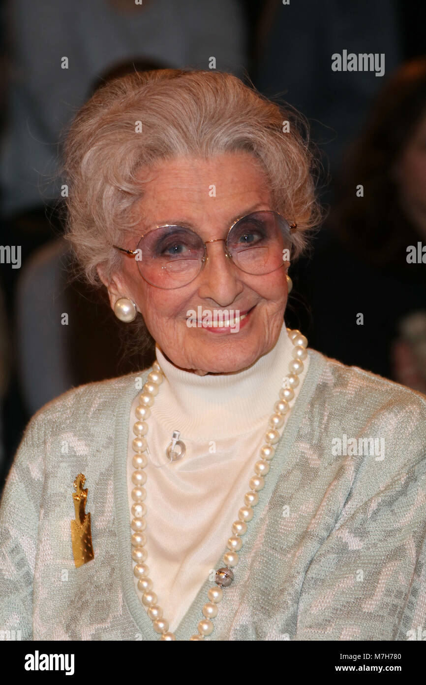 Markus Lanz Talkshow Featuring Lotte TobischLabotyn (wurde als Stock