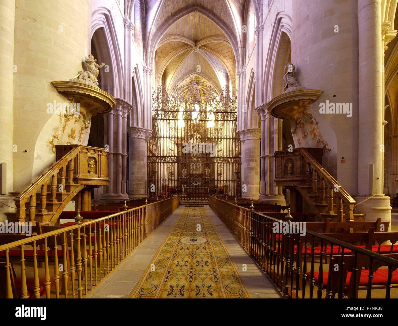 Catedral De Santa Maria Y San Julian O Catedral De Nuestra Se Ora De