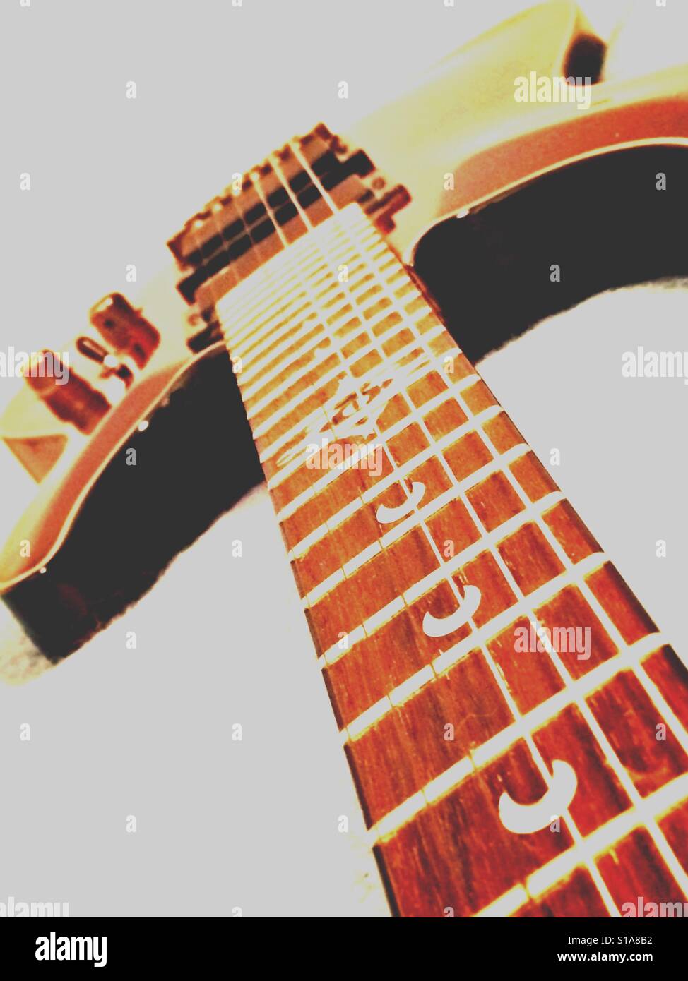 Close up of guitar fret board and strings Stockfoto, Lizenzfreies Bild 310627382 Alamy