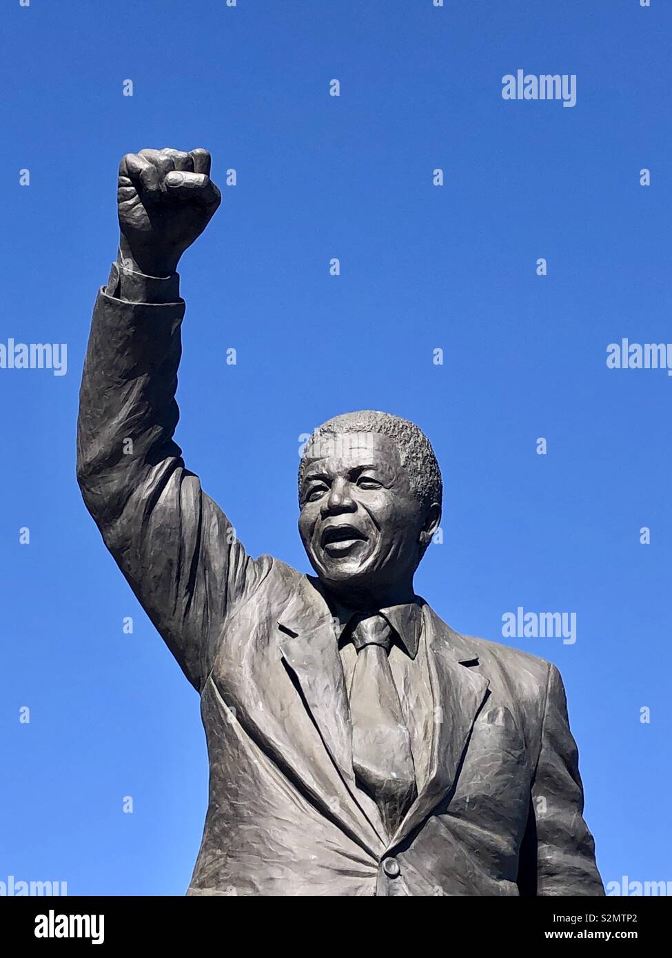 Statue Of Nelson Mandela Hi Res Stock Photography And Images Alamy