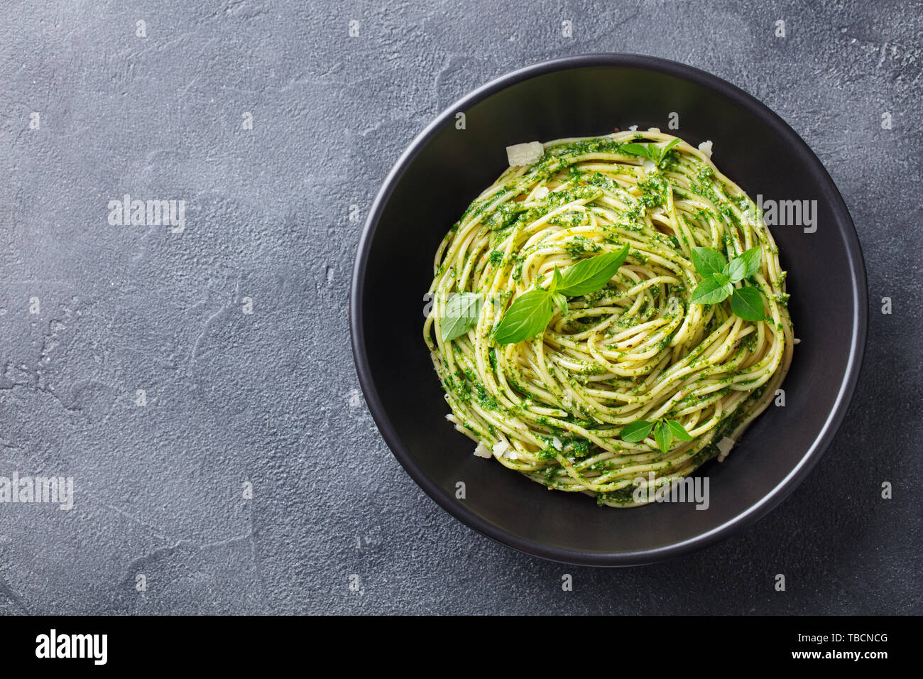 Pasta Spaghetti With Pesto Sauce In Black Bowl Grey Background Copy