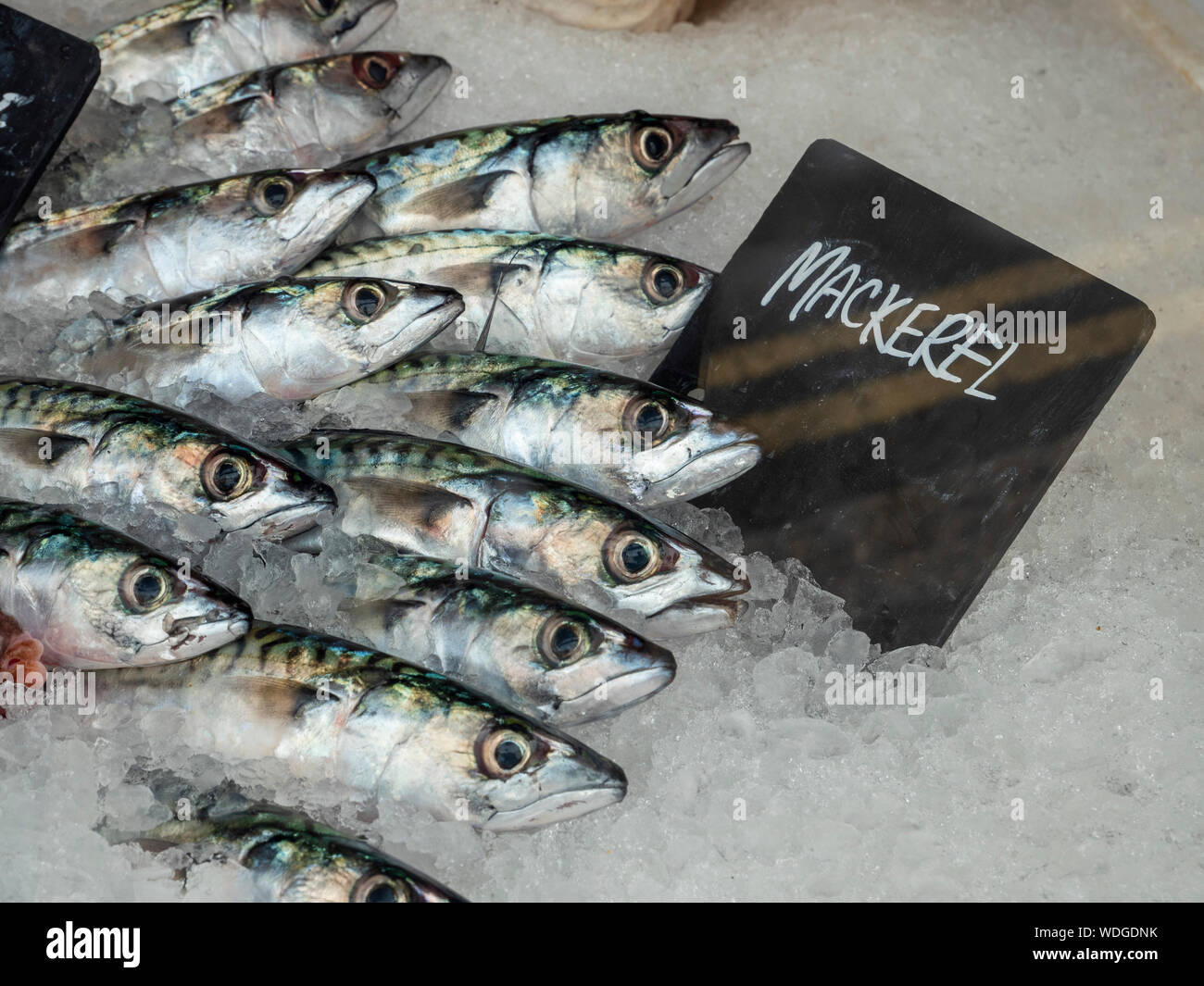 Fishmongers Slab Hi Res Stock Photography And Images Alamy