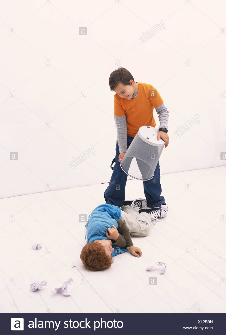 A child is hurt at school, what should I do A child is hurt at school, what should I do