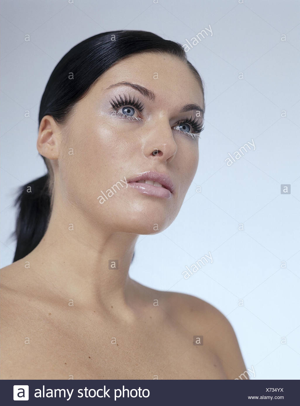 Long haired female body builder congratulate Long haired female body builder