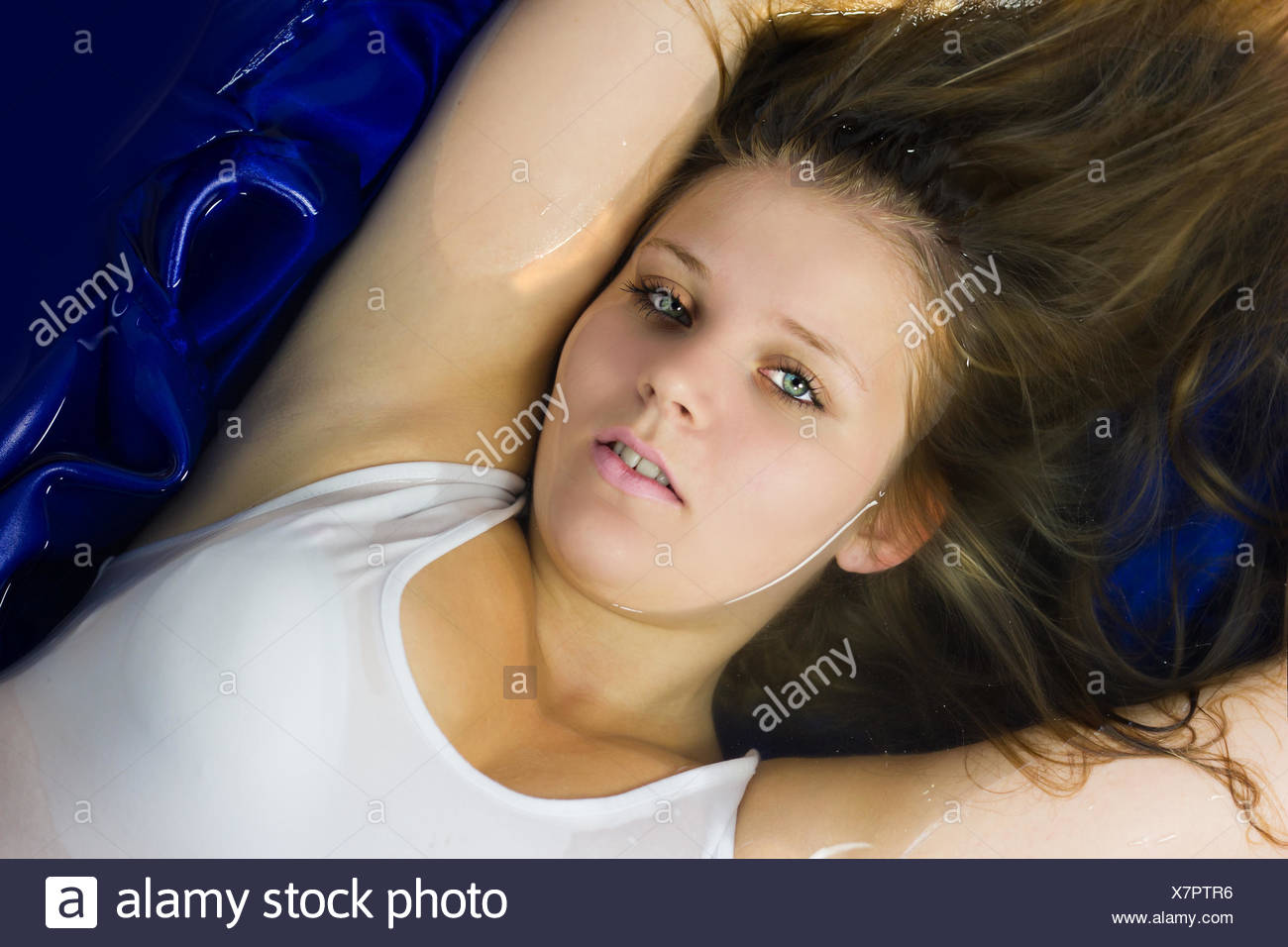 College teen porn stolen fuck video Fisting toys huge bizarre 03