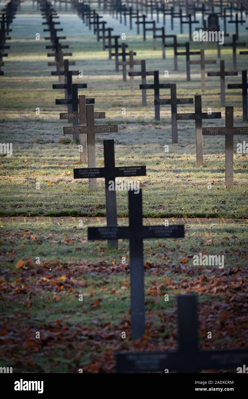 Deutsche WK1 Nationalen Soldatenfriedhof Bei Neuville Arras In