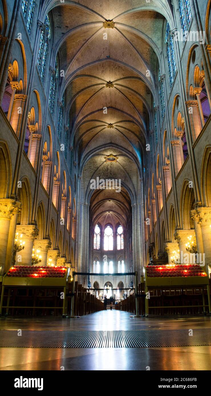 Notre Dame Paris Interior Fotos Und Bildmaterial In Hoher Aufl Sung