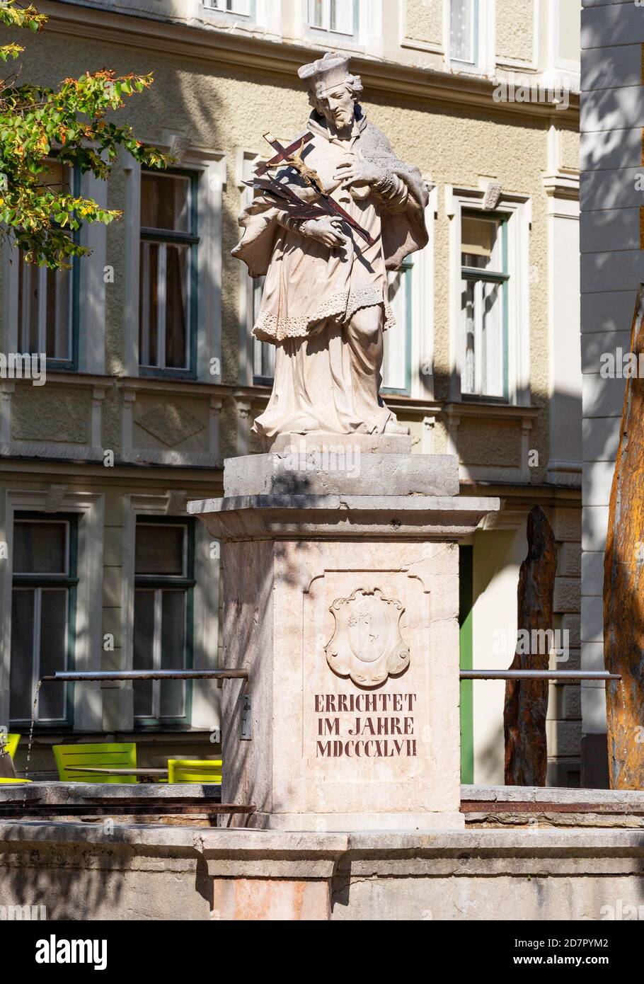 Nepomuk Brunnen Am Kreuzplatz Bad Ischl Salzkammergut Ober Sterreich