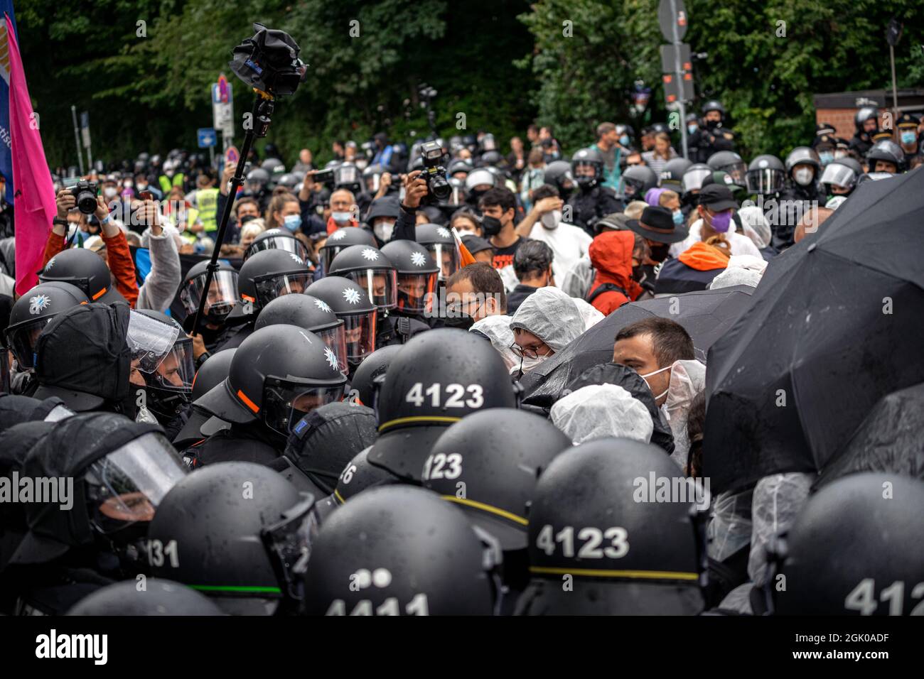 Am 11 September 2021 sammeln sich in München 25 000 Menschen um für