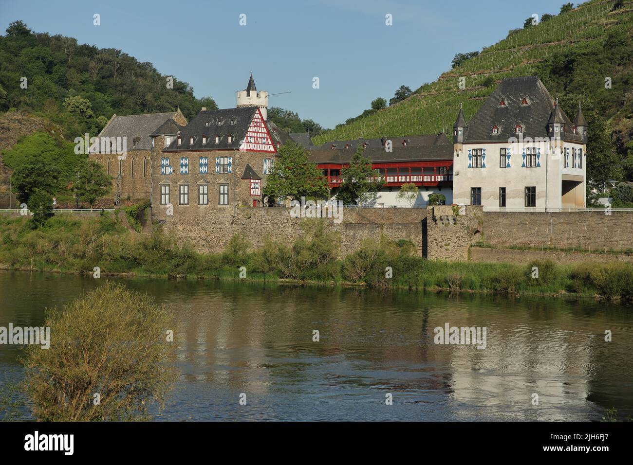 Wasserschloss Oberburg Schloss Von Der Leyen Erbaut 15 Jahrhundert In