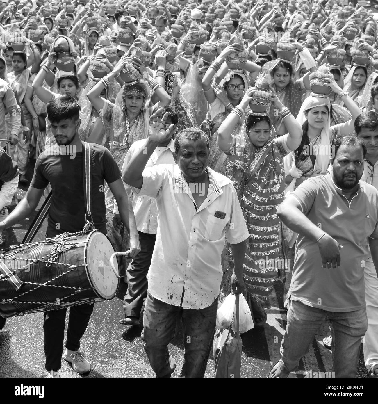 Puri jagannath temple Schwarzweiß Stockfotos und bilder Seite 2 Alamy