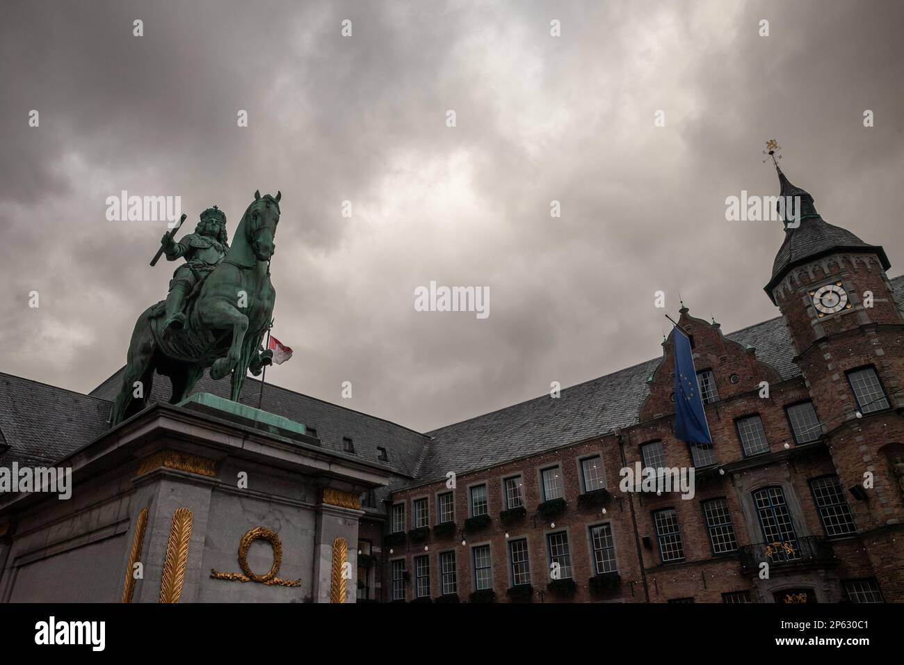 Bild Des Alten Rathaus Des Alten Rathauses Von D Sseldorf Mit