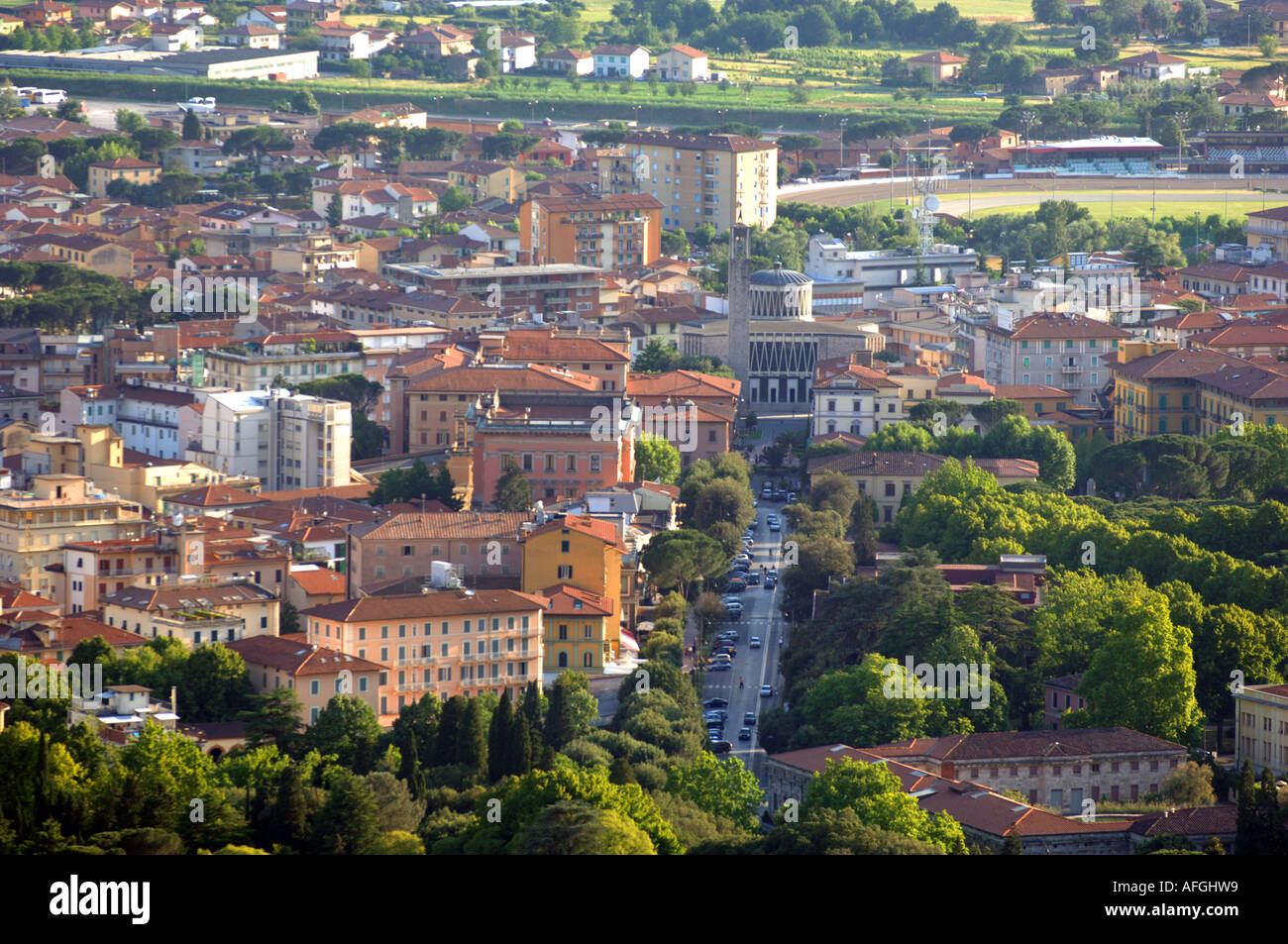 Montecatini Terme angesehen von Montecatini Alto, Toskana Italien