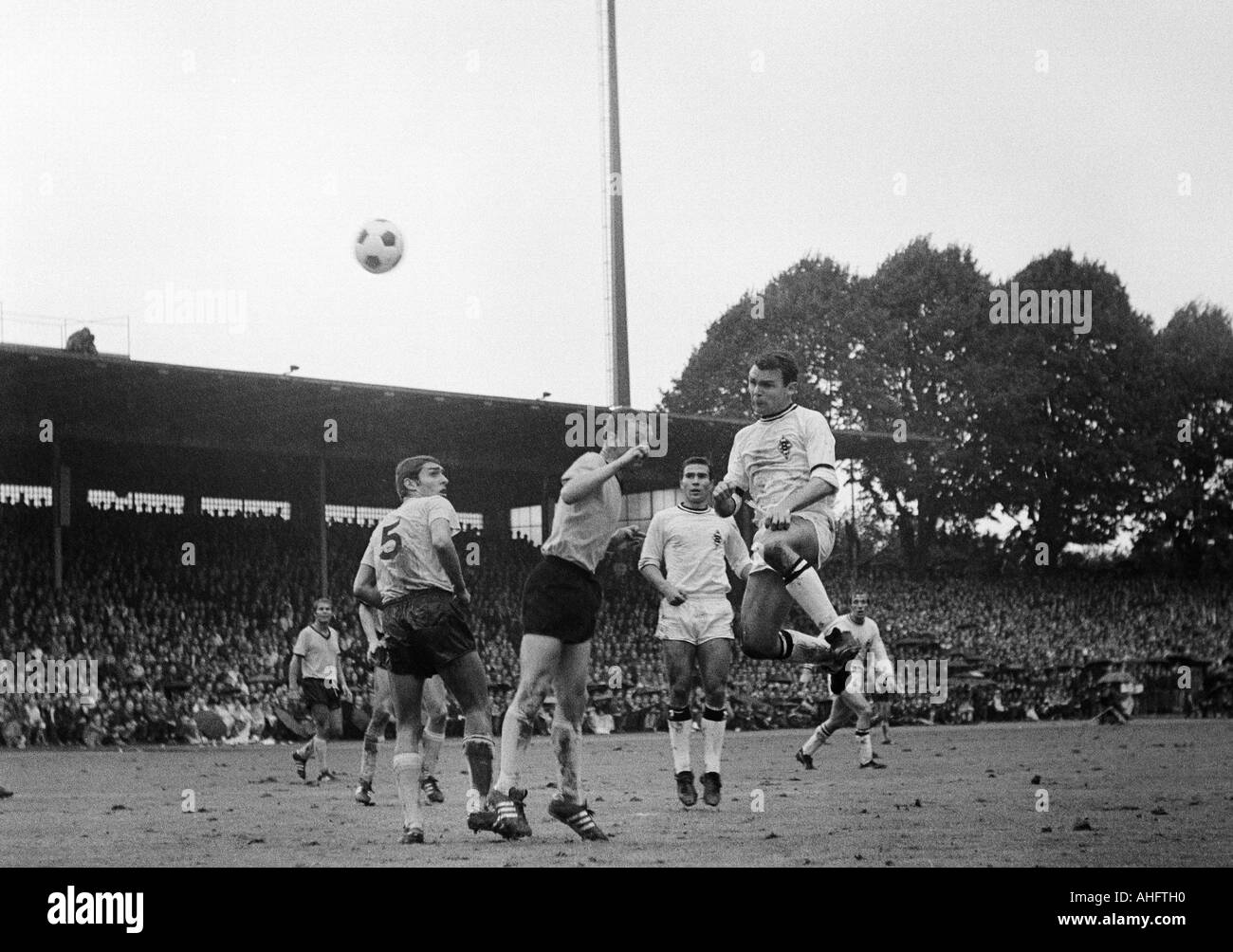 Fußball, Bundesliga, 1968/1969, Borussia Dortmund vs. Borussia