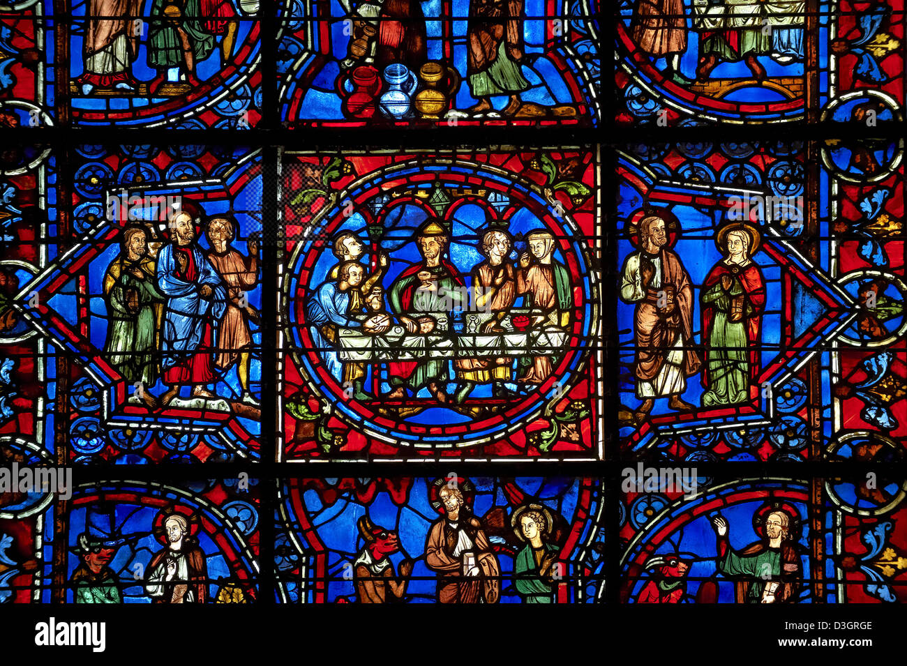 Mittelalterlichen Fenster der gotischen Kathedrale von Chartres