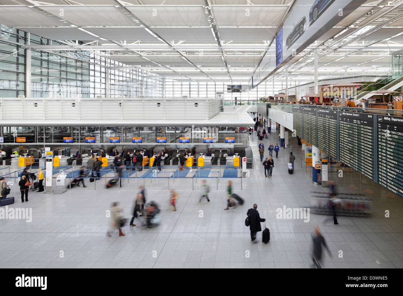 Flughafen München Kurz Parken Terminal 2 Abflug www.alamy.de