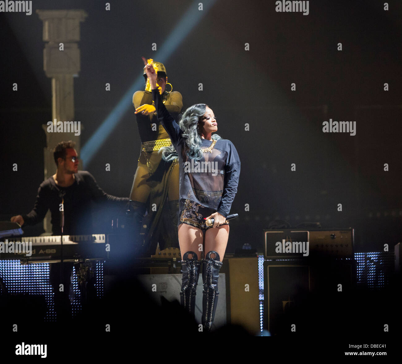 rihanna live telenor arena oslo norwegen diamanten in den himmel welt tournee leben sie im konzert - Rihanna Lebenslauf rihanna live telenor arena oslo norwegen diamanten in den himmel welt tournee leben sie im konzert - Rihanna Lebenslauf