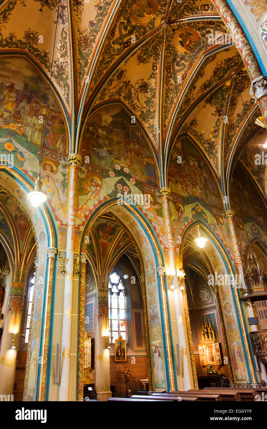 Im Inneren Der Kirche Der Heiligen Peter Und Paul In Vysehrad Zitadelle