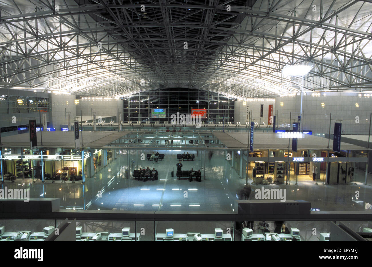 Flughafen Frankfurt Main Terminal 2 www.alamy.de