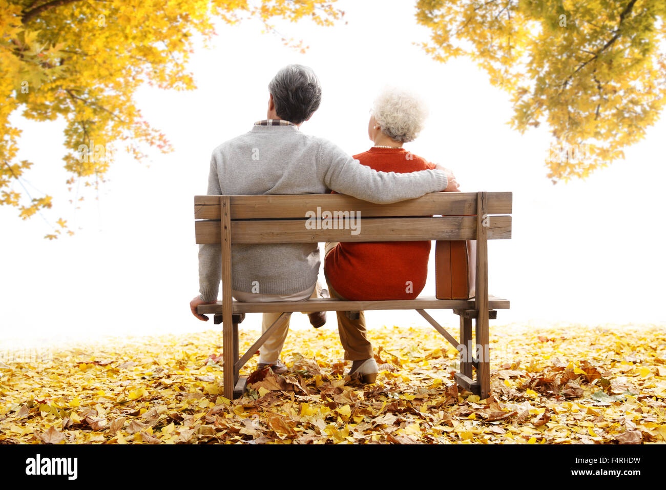 Old Men On Park Bench Stockfotos & Old Men On Park Bench Bilder Alamy
