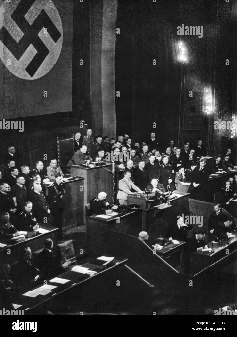 Analyse der Rede von Adolf Hitler am 15.03.1938 am Wiener Heldenplatz in Bezug auf Theatralität
