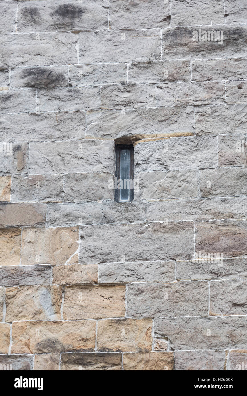 Old Brick Building Wooden Windows Fotos Und Bildmaterial In Hoher