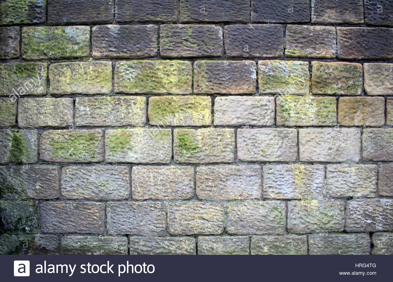 Alten verwitterten groben Sandsteinmauer Stockfoto, Bild 134964720 Alamy