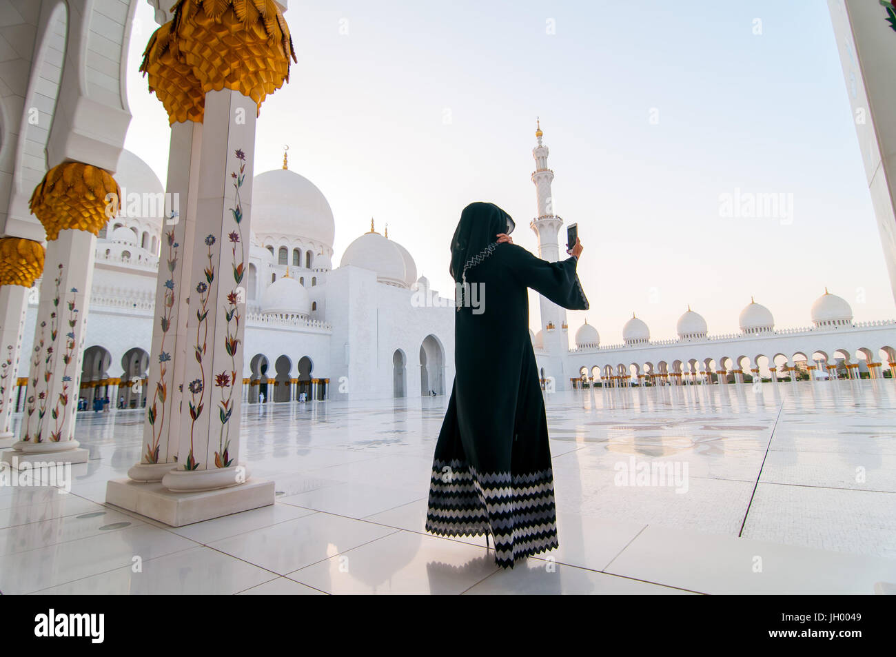 Frauen kennenlernen abu dhabi