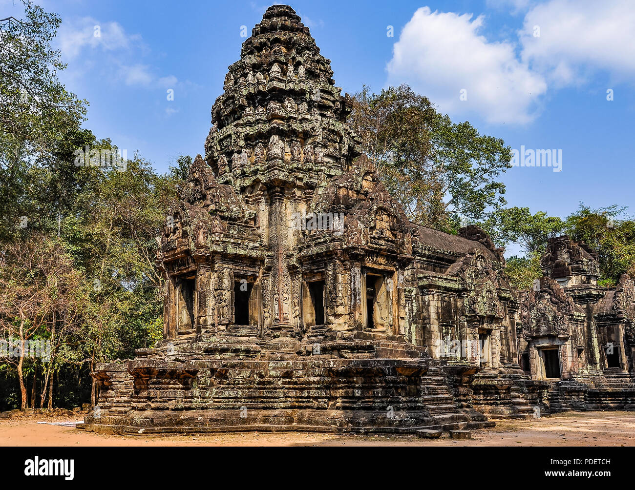 Tempel In Den Ruinen Von Angkor Wat Kambodscha Stockfotografie Alamy