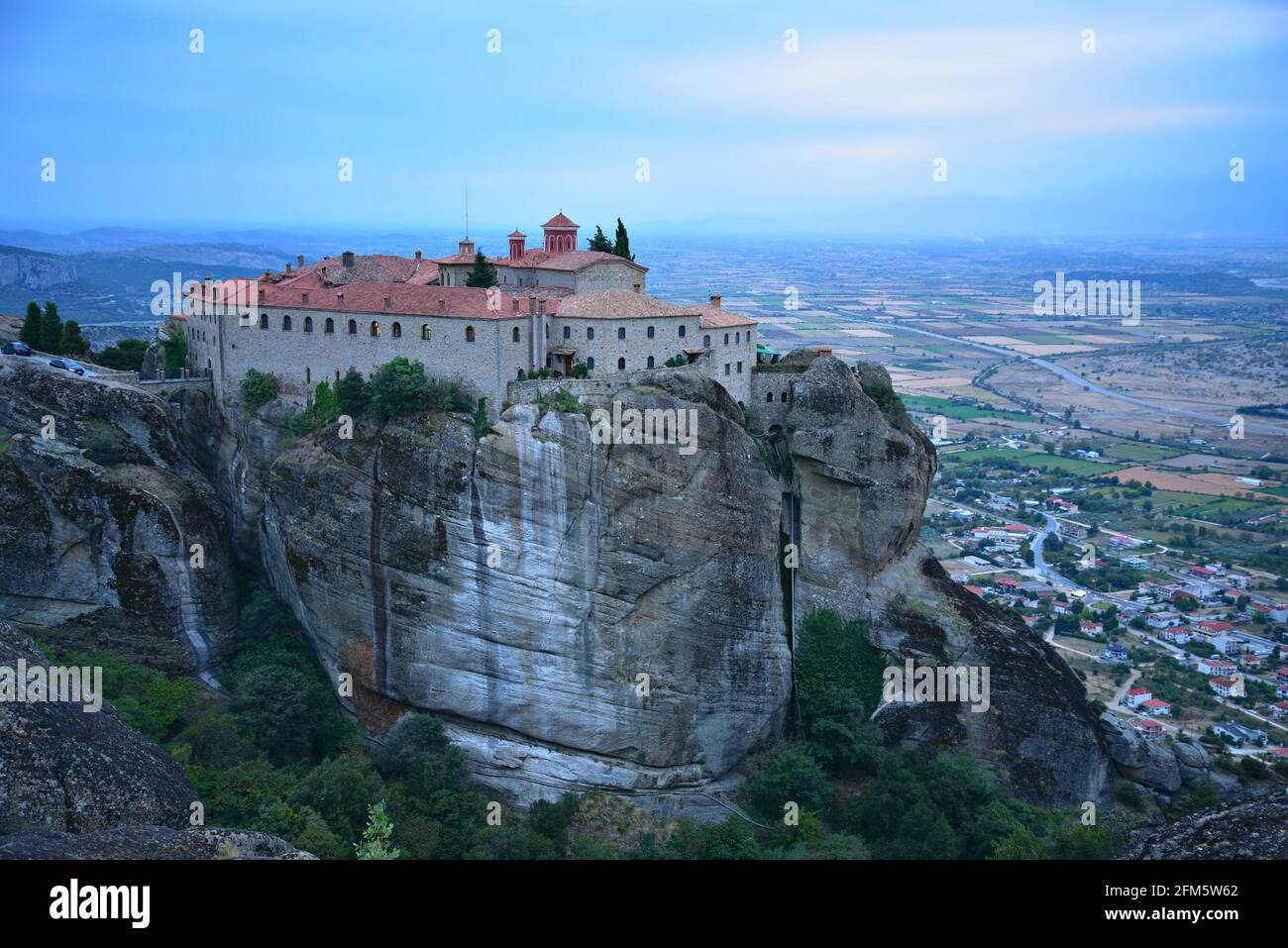 Paisaje Con Vista Panor Mica De Aghios Stefanos Un Monasterio Sagrado